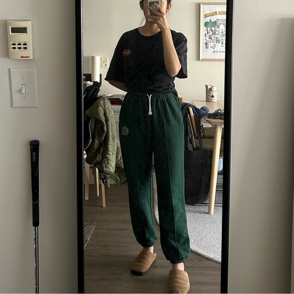 Magpie Robin central seam joggers sweatpants in forrest green - Picture 3 of 6